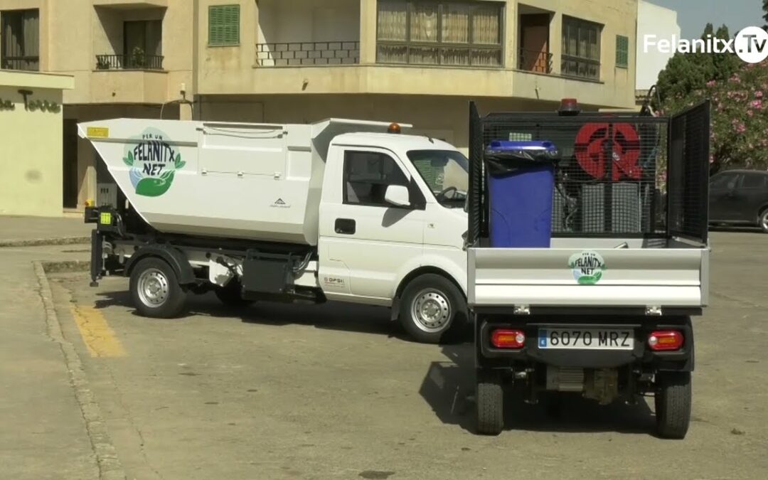 Presentació de dos nous vehicles del servei de neteja municipal